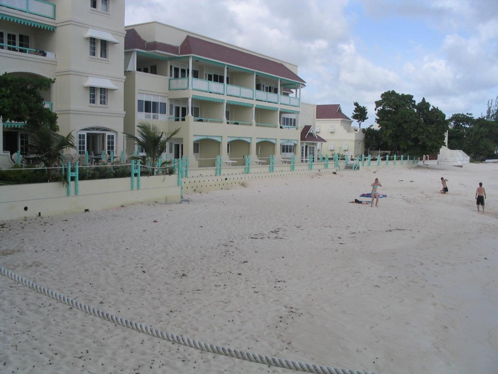 Coral Mist Beach Hotel Бриджтаун Екстериор снимка