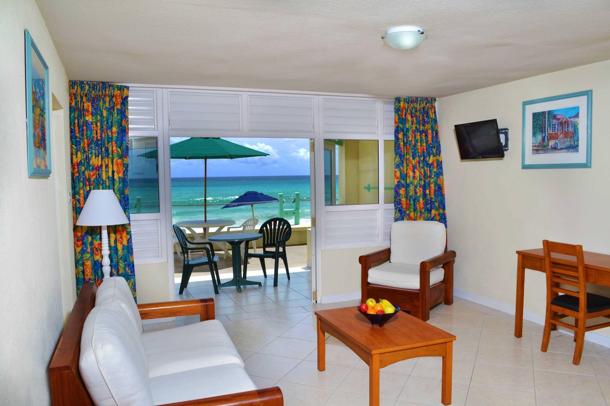 Coral Mist Beach Hotel Бриджтаун Екстериор снимка
